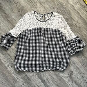 Marc New York Black/White Plaid w/ Lace and Bell Sleeves Sz L